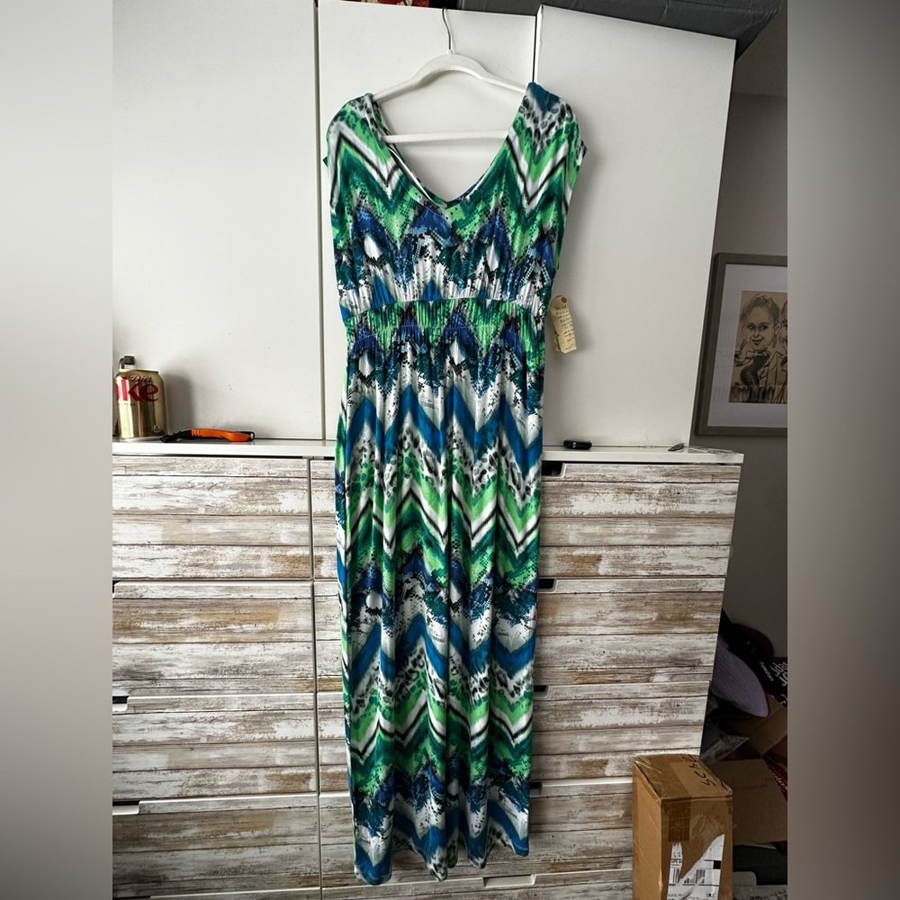 ✨ NWT One World Maxi Dress Green Blue Chevron Petite Large